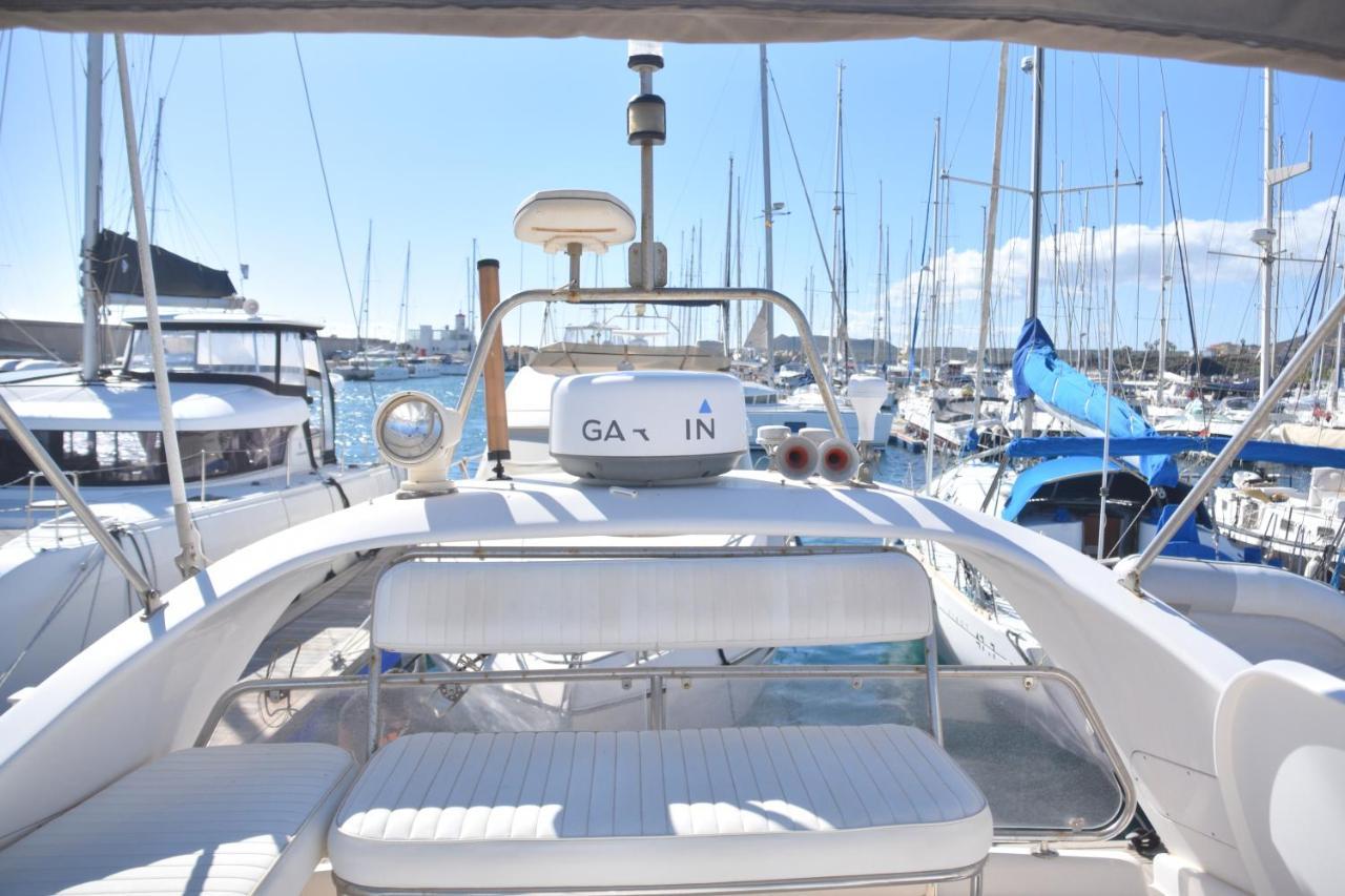 Luxury Yacht Kamikara Hotell San Miguel de Abona Exteriör bild