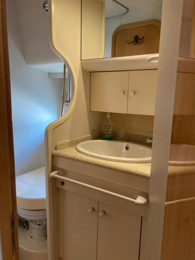 Luxury Yacht Kamikara Hotell San Miguel de Abona Exteriör bild